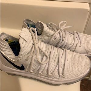 White KD 10